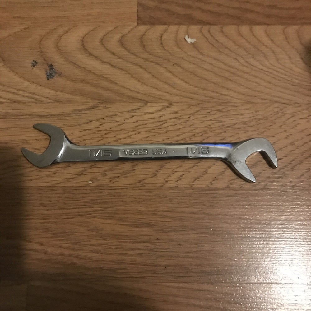Snap On 11/16 Angle Wrench VS22B