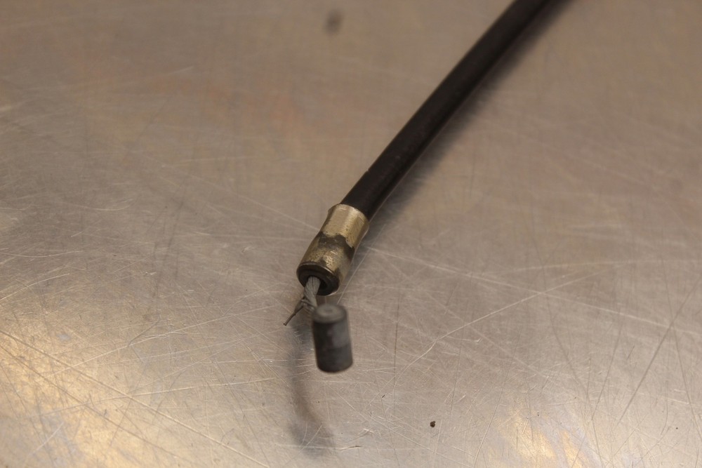 1982 Honda Z50R FRONT BRAKE CABLE LINE E105