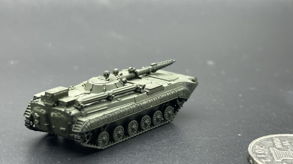 1/144 Bmp-1ksh Command Vehicle Finished Product Model