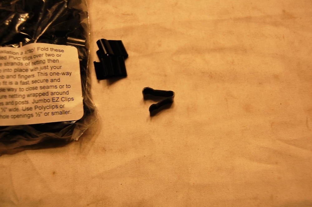 EZ Clips For Netting Installation (100 Clips)