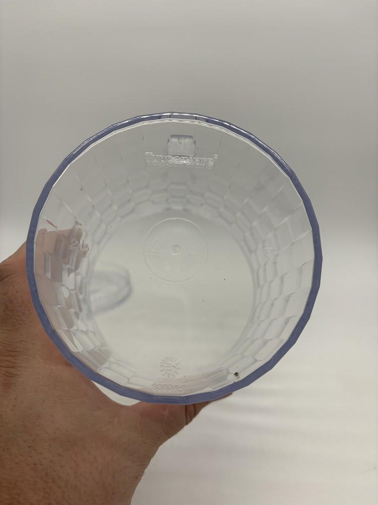 Tupperware 2L Pitcher Clear Plastic w/ Lid Diamond Pattern New