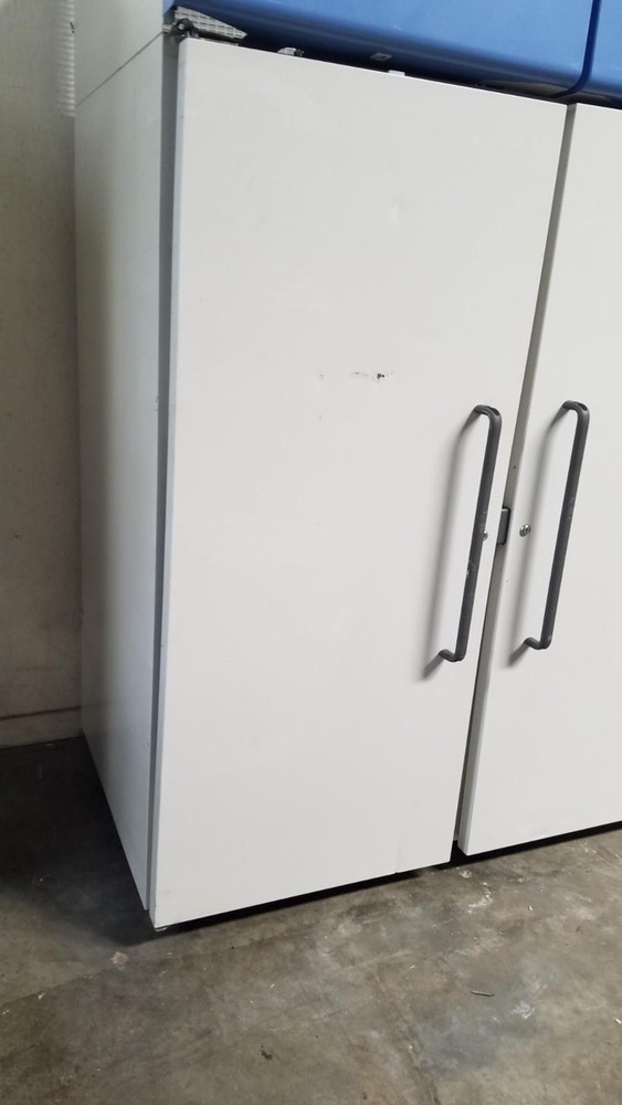 Thermo Lab Refrigerator Triple Solid Door | Laboratory Storage