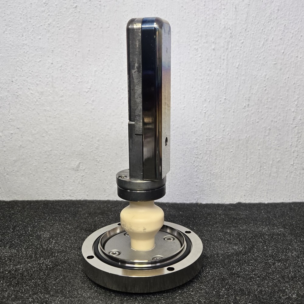 Rigaku Cathode/Filament Holder TTRAX III