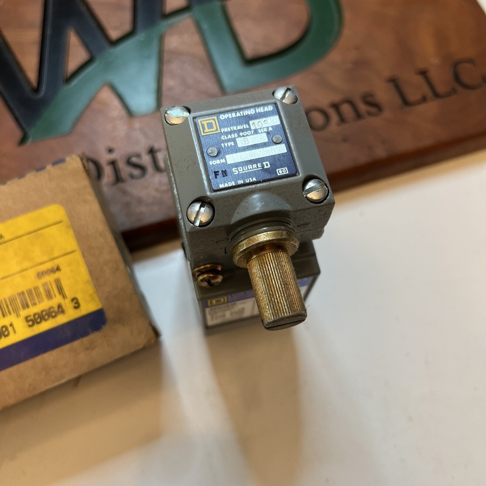 SQUARE D 9007C62B Heavy Duty Limit Switch
