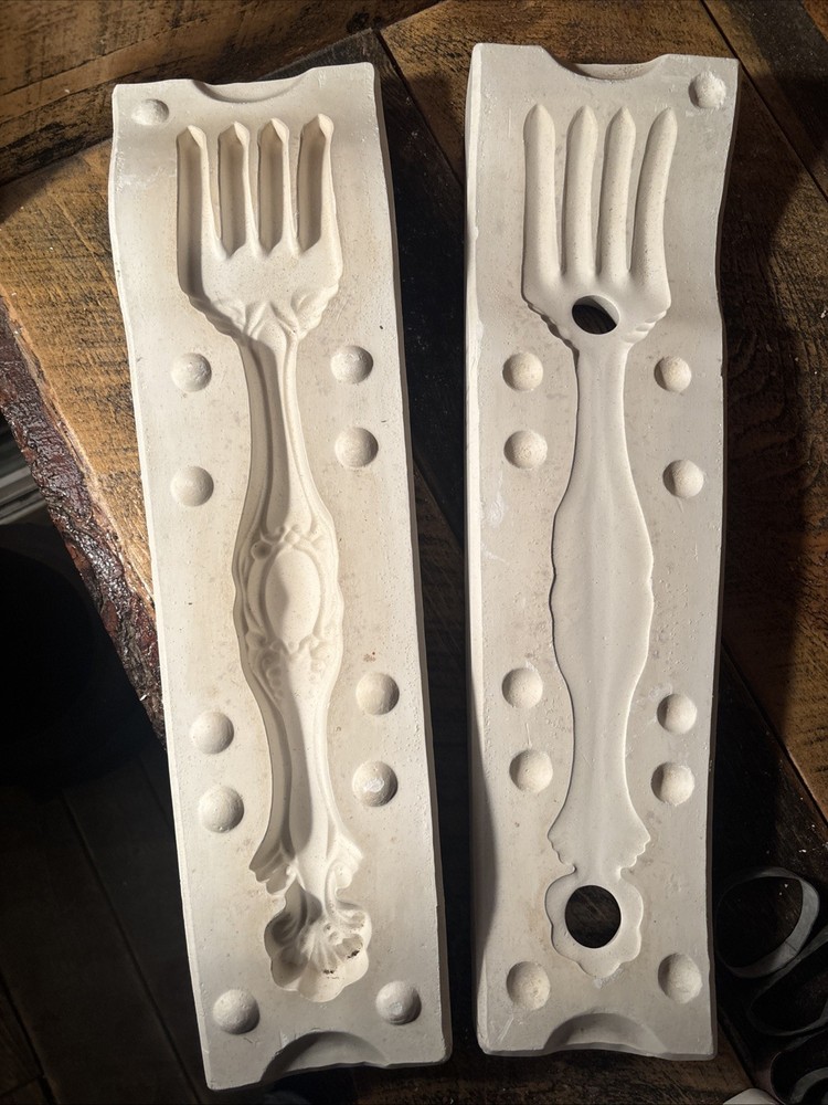 Arnel’s 631-A Fork Wall Hanging Ceramic Mold