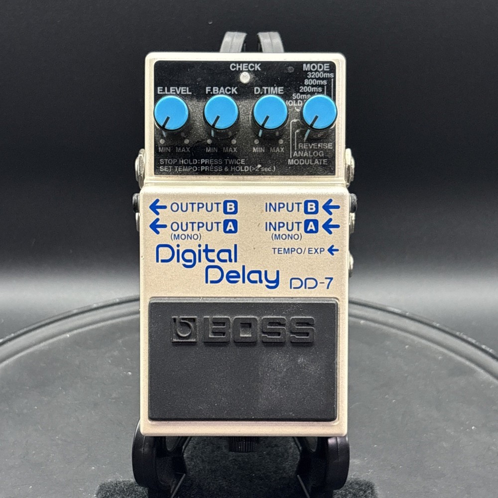 BOSS DD-7 Digital Delay Electric Guitar Effect Pedal