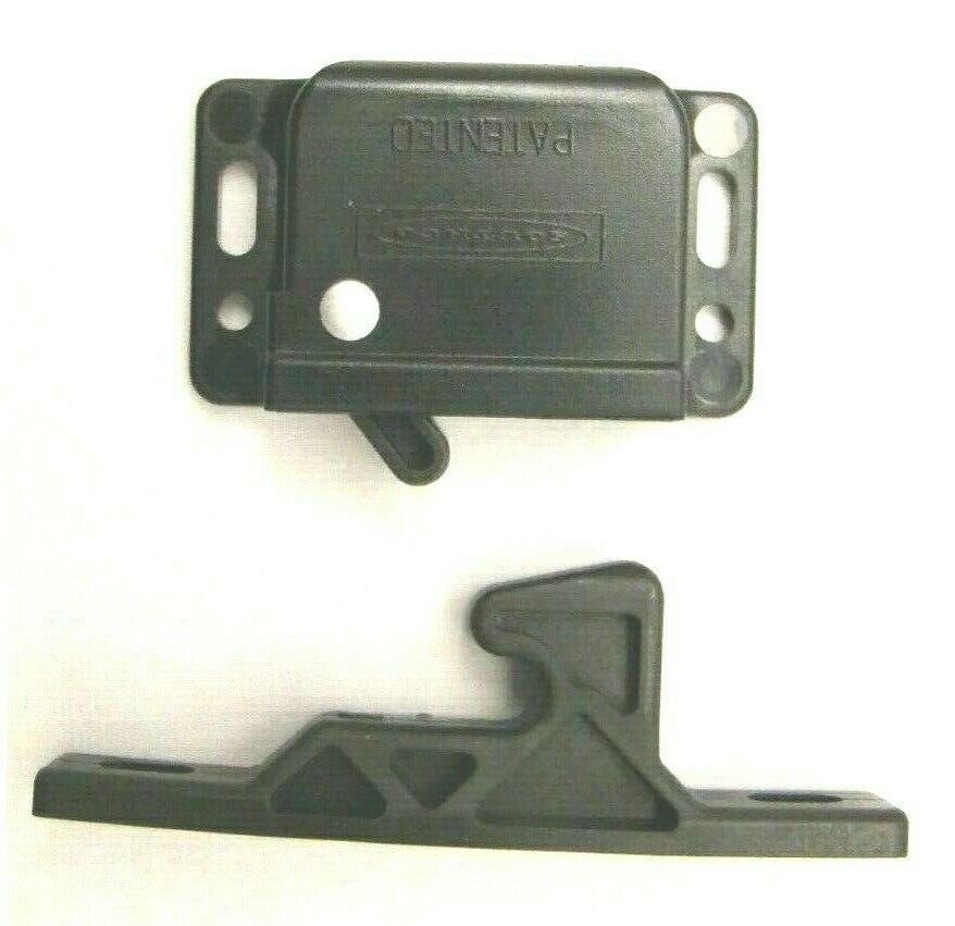 Southco Grabber Catch Latch - Side Mount Pull-Up Force 22N (5lbf)
