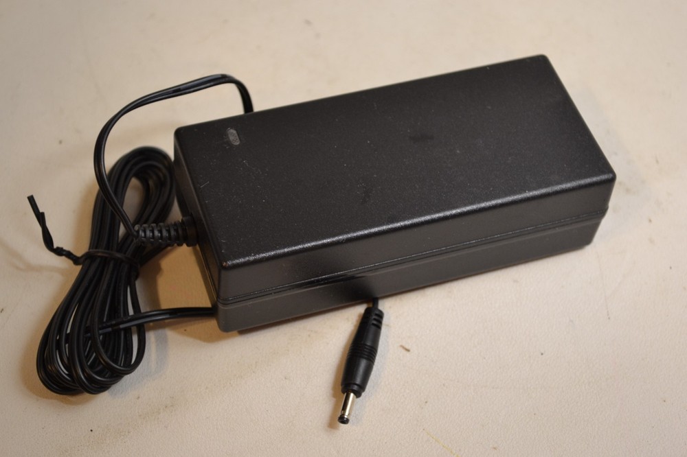 LYD Switching Power Adapter LYD2401500UB