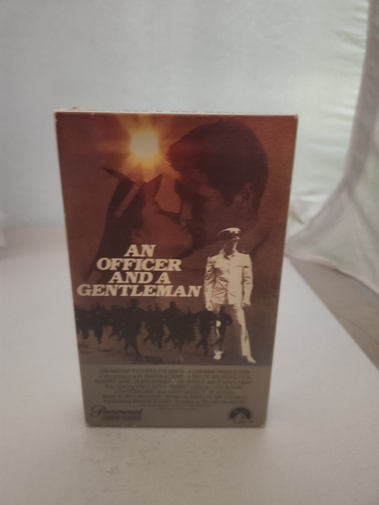 AN OFFICER AND A GENTLEMAN - Beta - Paramount (1982) - Pre-Owned