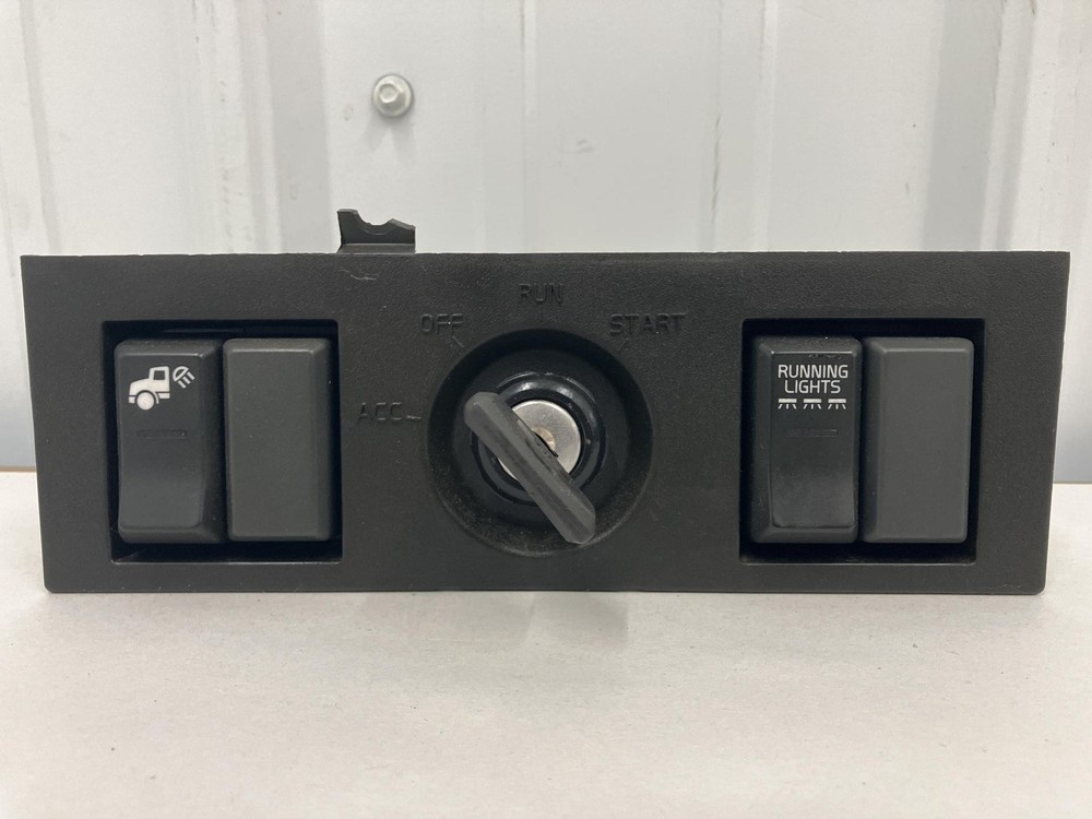 2018-2027 Volvo VNL IGNITION Dash Panel - Used