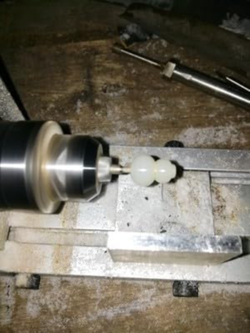 Efficient Mini Lathe for Wood Projects - Compact, Powerful & Quiet Operation