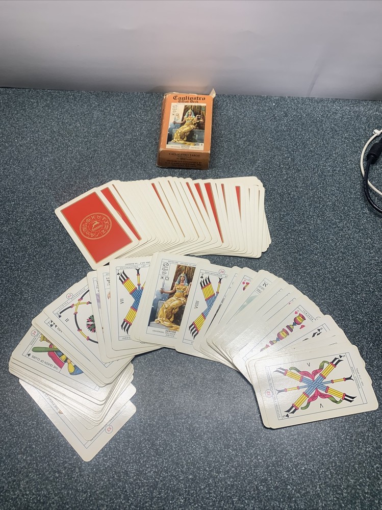 Cagliostro Tarot Deck Red back 1981, Complete