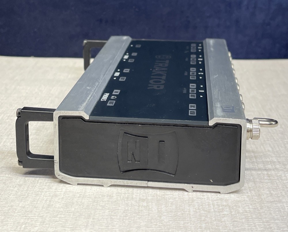 Traktor Audio 10 – Scheda Audio DJ /READ