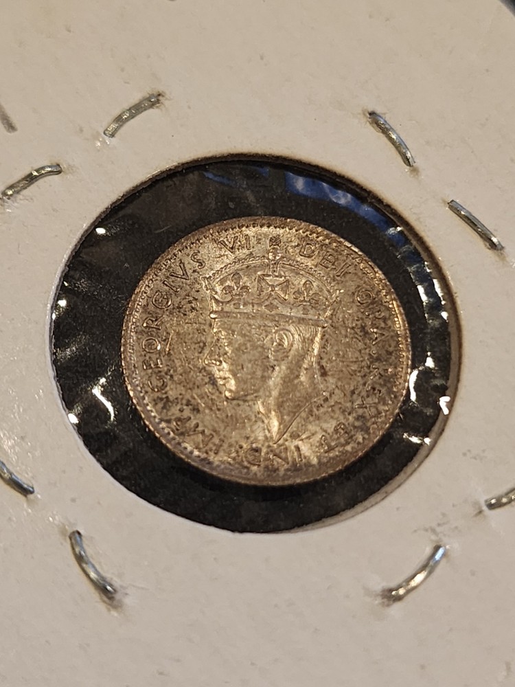 1942 Newfoundland 5 Cents Silver Coin