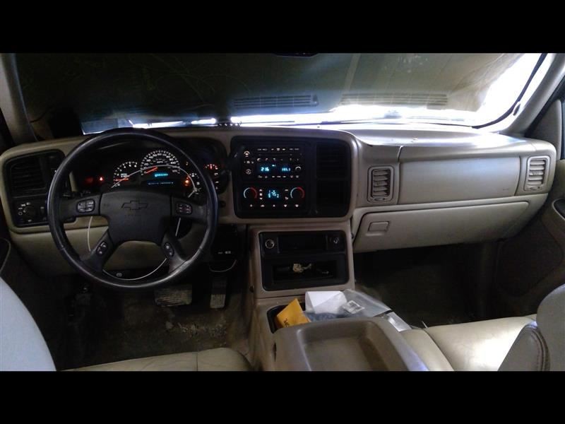 SUBURBN15 2004 Headrest 359448