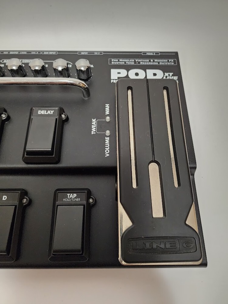 Line 6 Pod XT Live Multi-Effects Guitar Effect Pedal