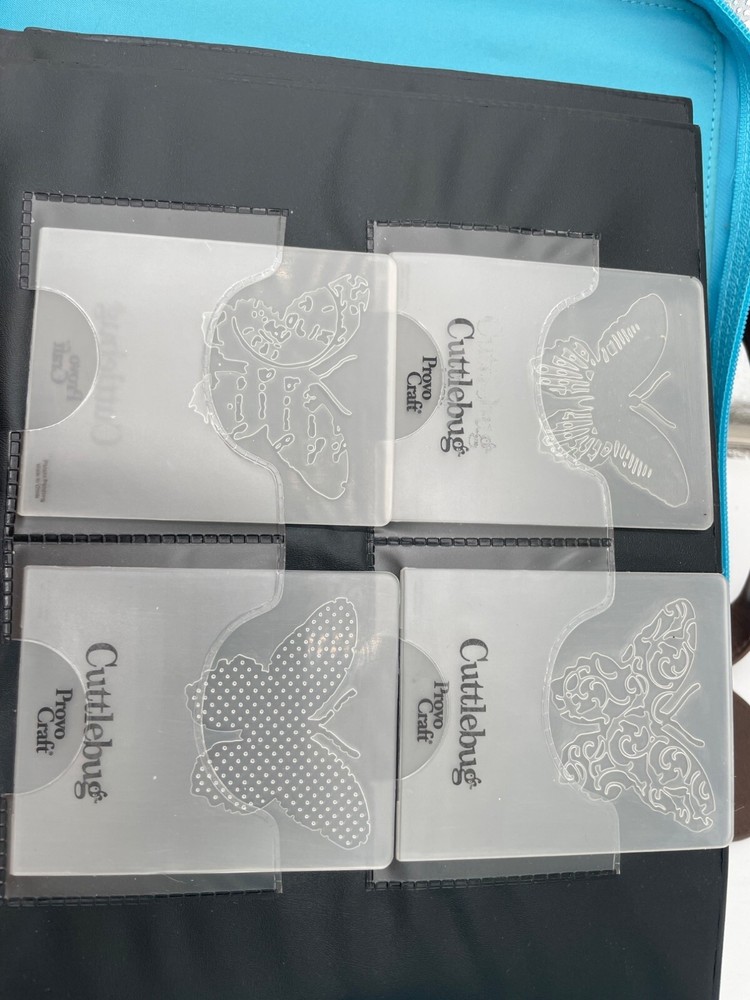 Cuttlebug Die & Embossing Folder Storage Binder With Inserts By Provo Craft Blue