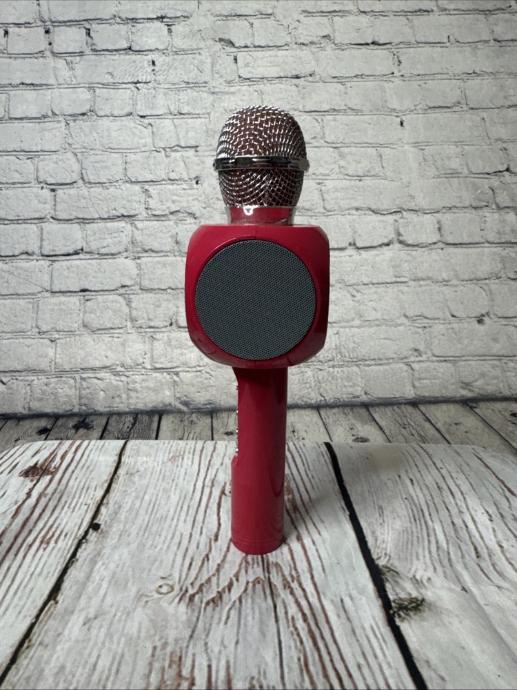 Merkury innovations Star Studio Glow Dancing LED Karaoke Microphone Bluetooth