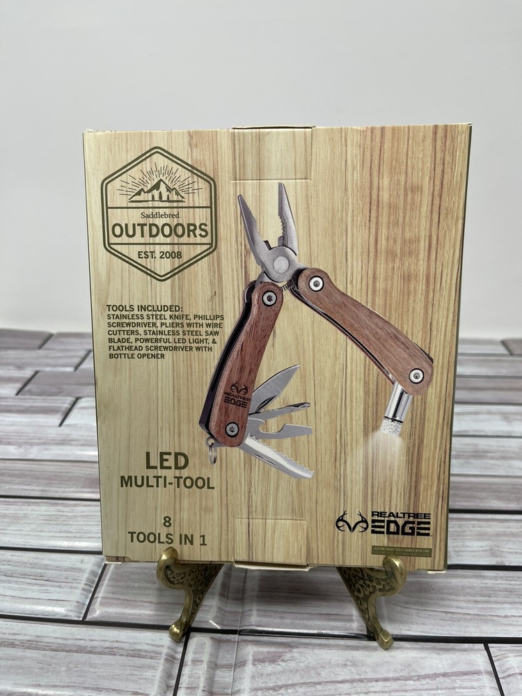 Saddlebred Outdoors Realtree Edge 8 Tools in 1 LED Multi-Tool