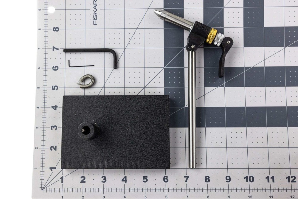 HMH St. Vise - Pedestal Model