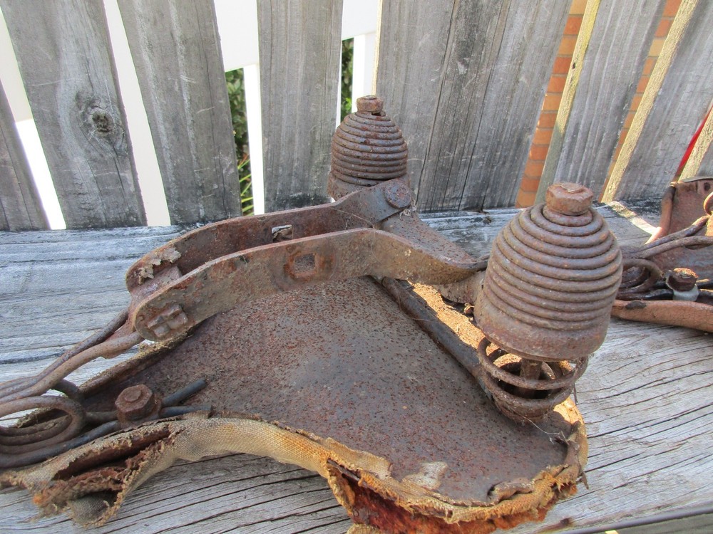 2 EARLY BICYCLE SAETS/SADDLE WITH SPRINGS
