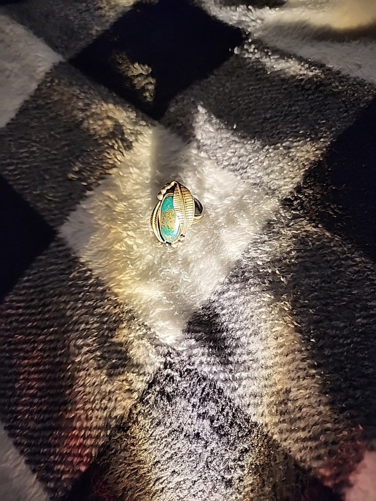 vintage native american ring with stone