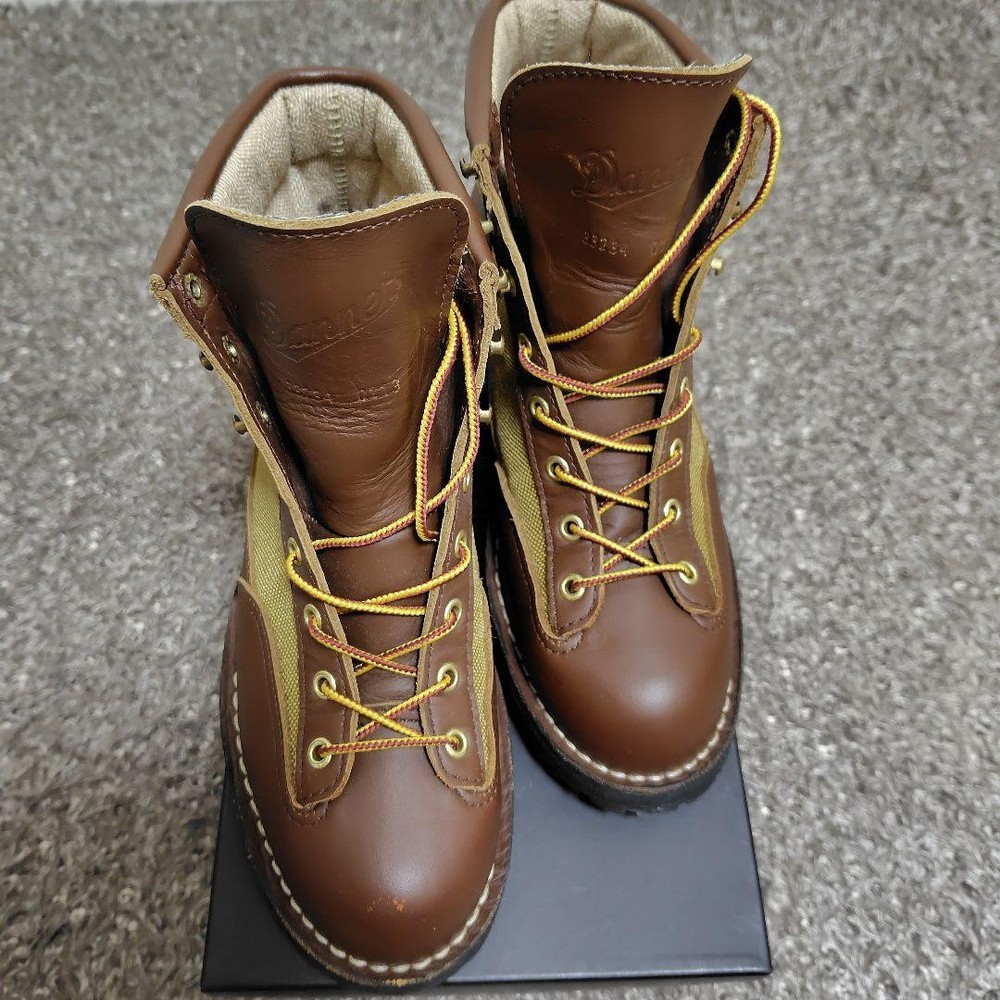 Danner light boots (no box)