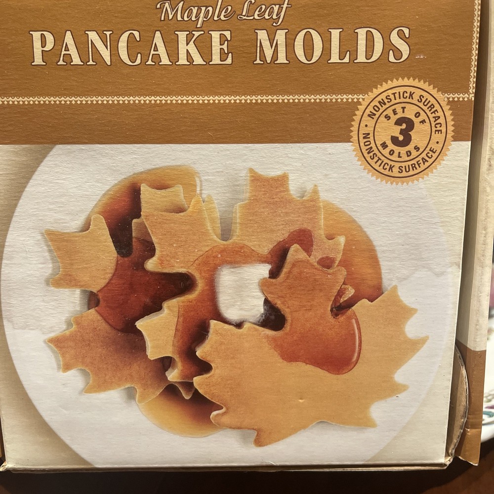 Williams Sonoma Maple Leaf pancake Molds