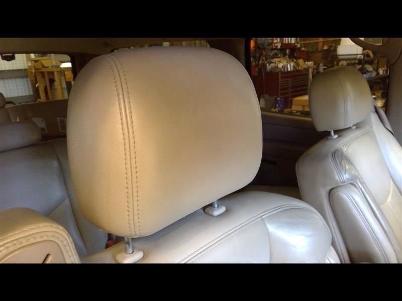 SUBURBN15 2004 Headrest 359448