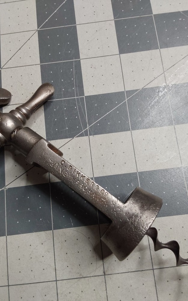 British Wingnut The Victor Corkscrew C Bikker