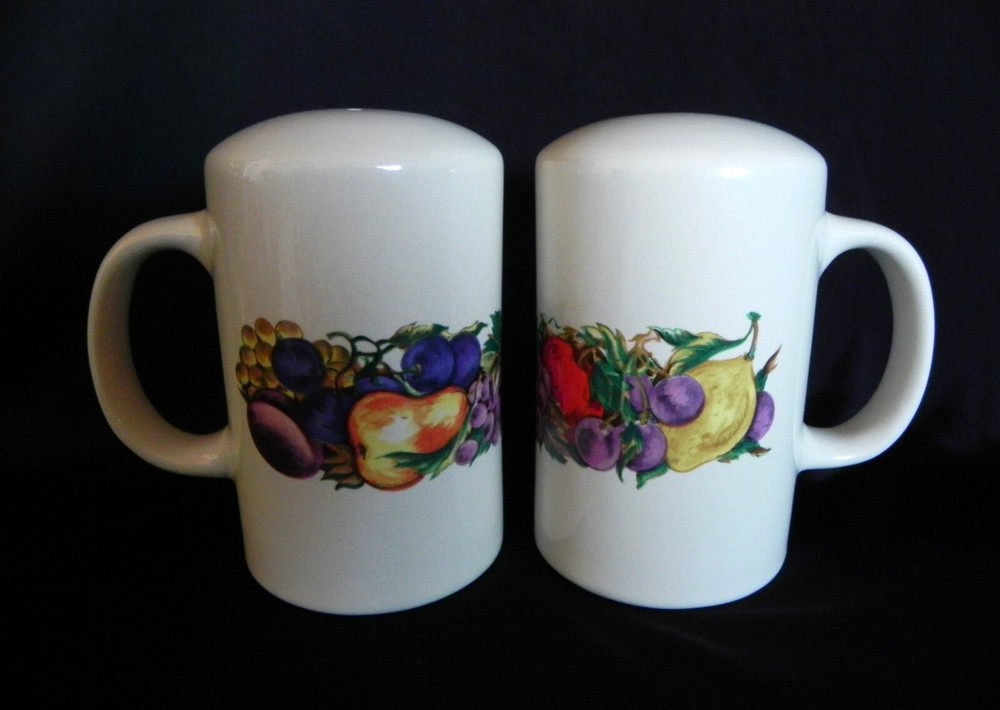 Vintage CORNUCOPIA Large Handled Salt & Pepper Shaker Set