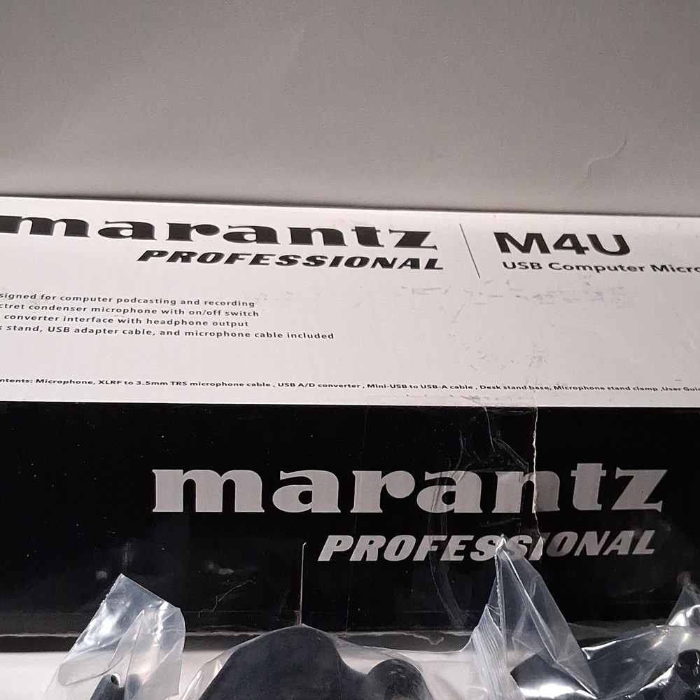 Marantz M4U USB Microphone, Headphone Output, On/Off Switch, Black, Handheld
