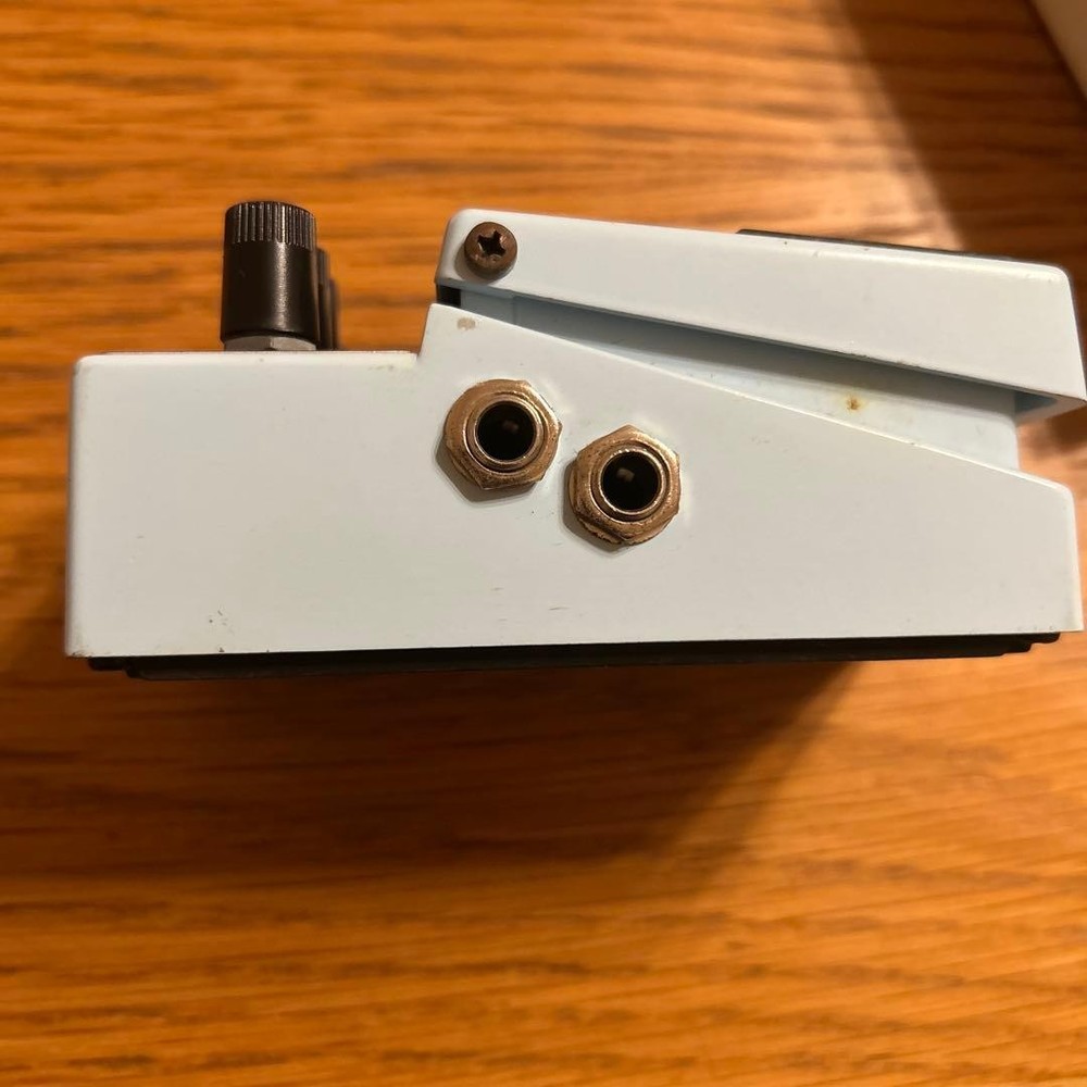 BOSS Chorus Ensemble CE-5 (label pink)