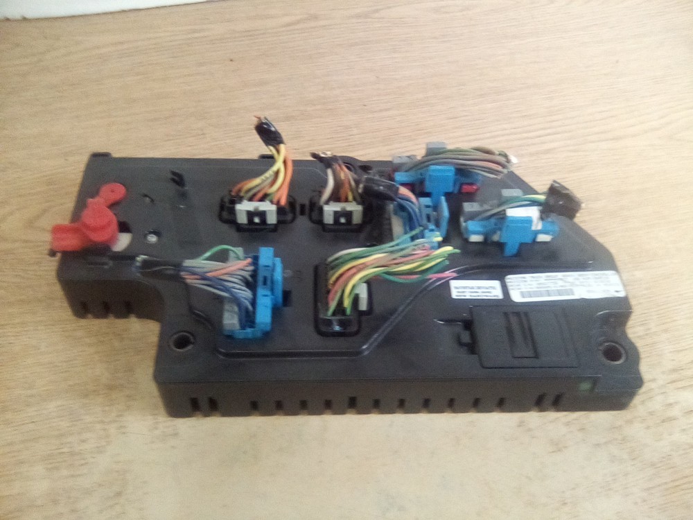 International LT 4044470C7 Body Control Module