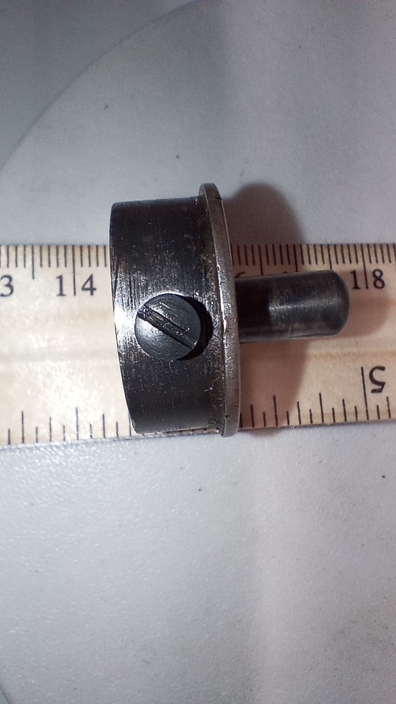 (1) Winchester Model 1897/97, Solid Frame Magazine Plug Screw, E.U.C.