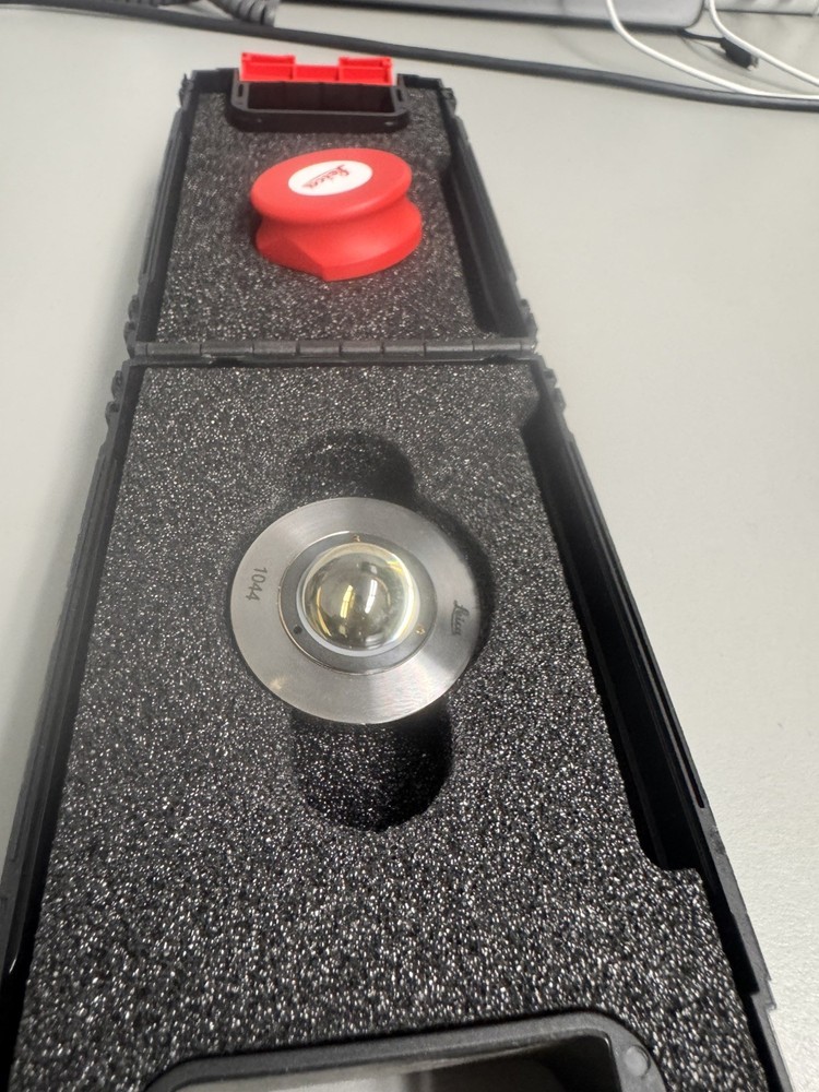 Leica Super Cat Eye Reflector