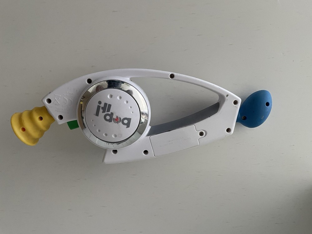 BOP IT! Talking Handheld Electronic Reflex Game White 2008 Hasbro TESTED/WORKING