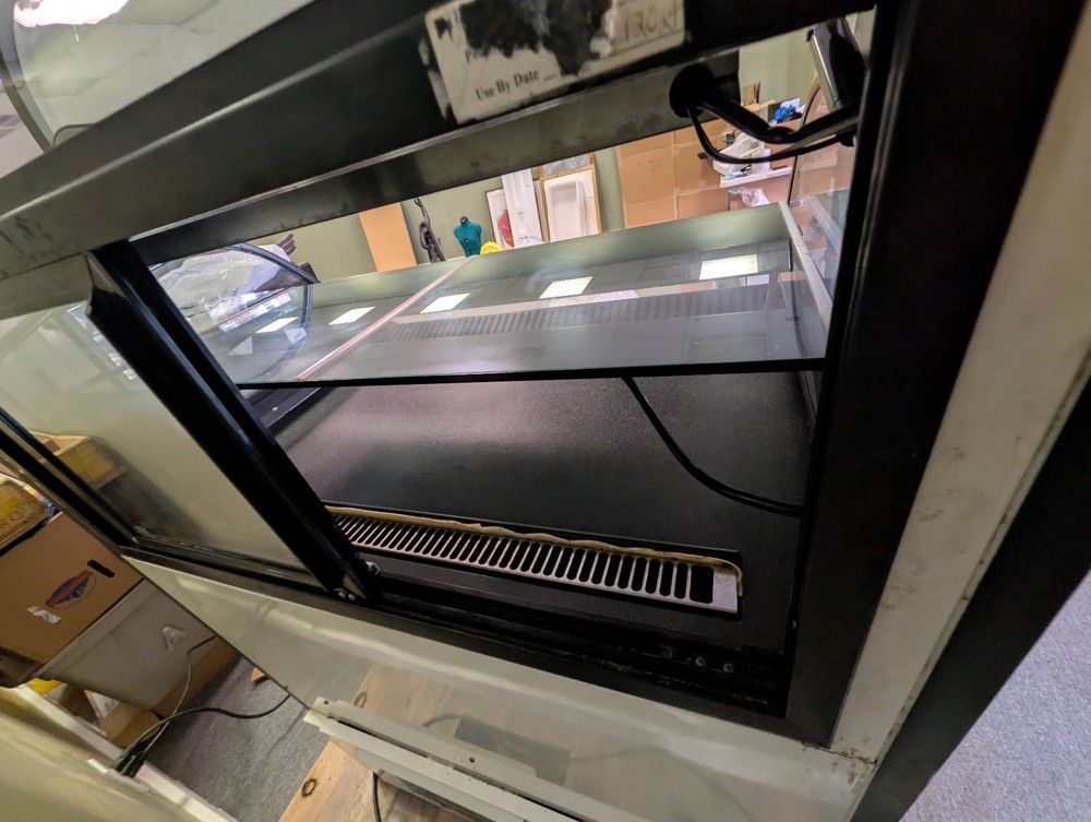 Structural Concepts Encore Refrigerated MODEL HOU3852R Self Serv Dual Zone