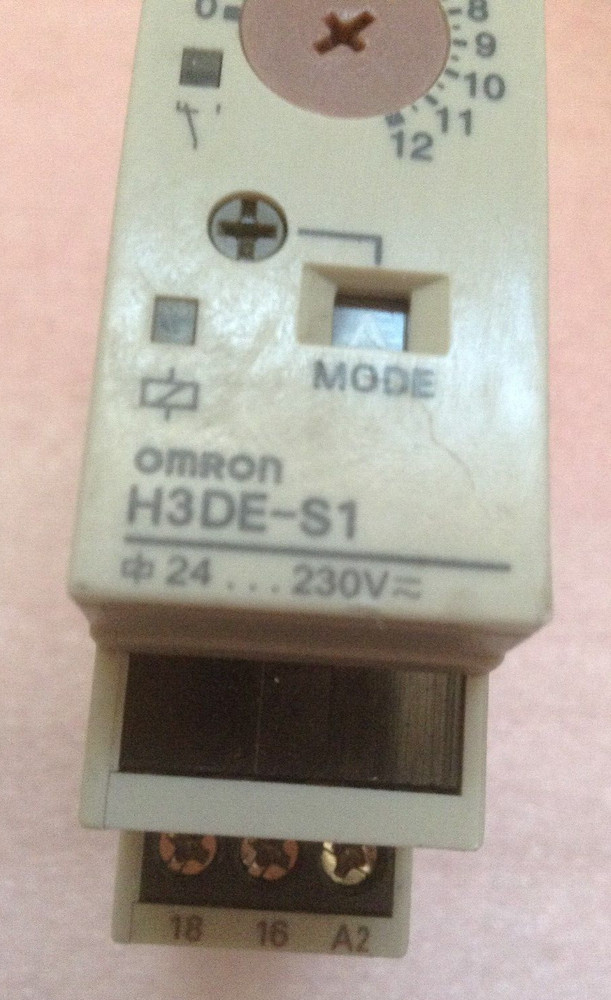 Omron H3DE-S1 Timer