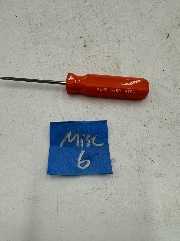 Malco A-O - Regular Grip Scratch Awl