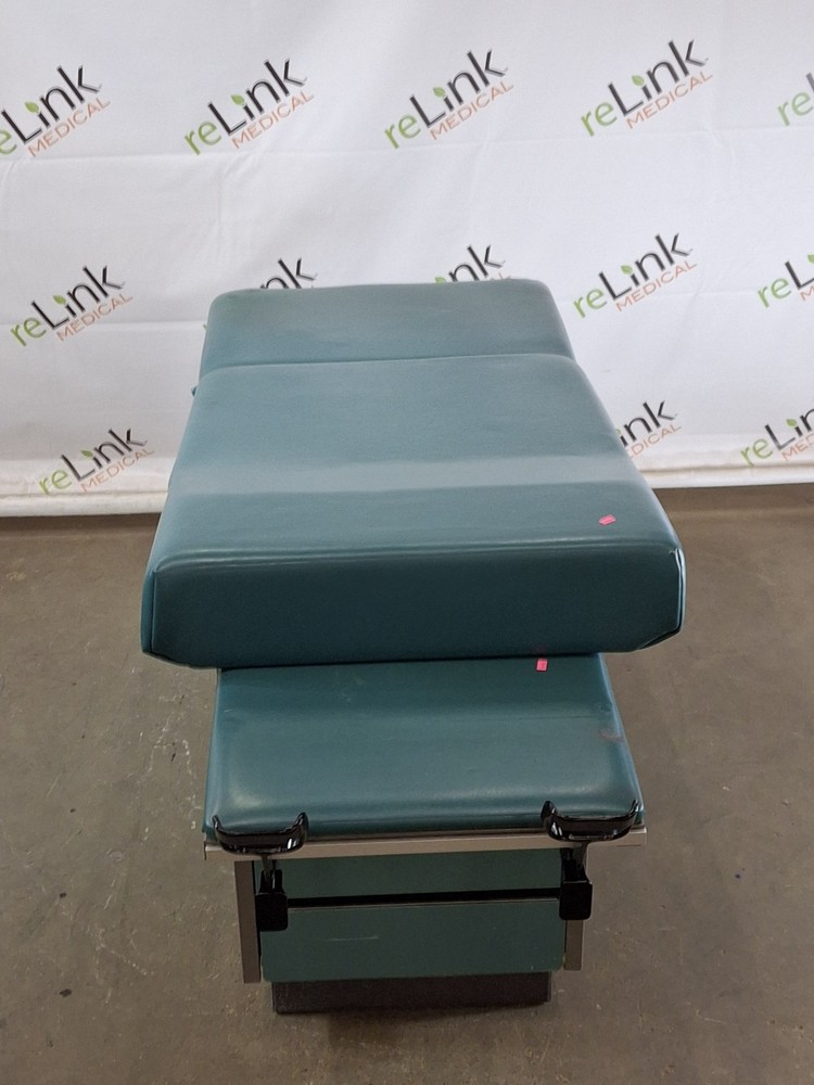 Ritter 104 Exam Table