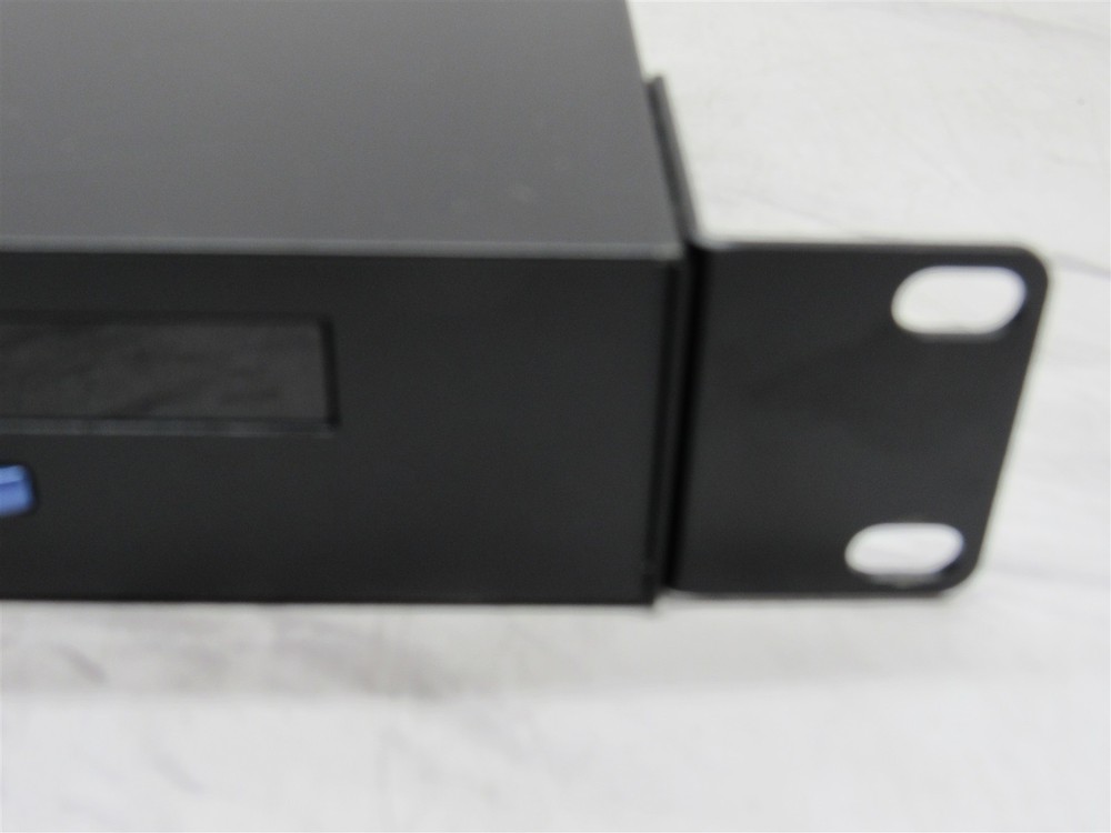 TRENDnet TK (TK803R) 8-Port Rack-Mountable KVM switch PS/2 with Adapter & Cables