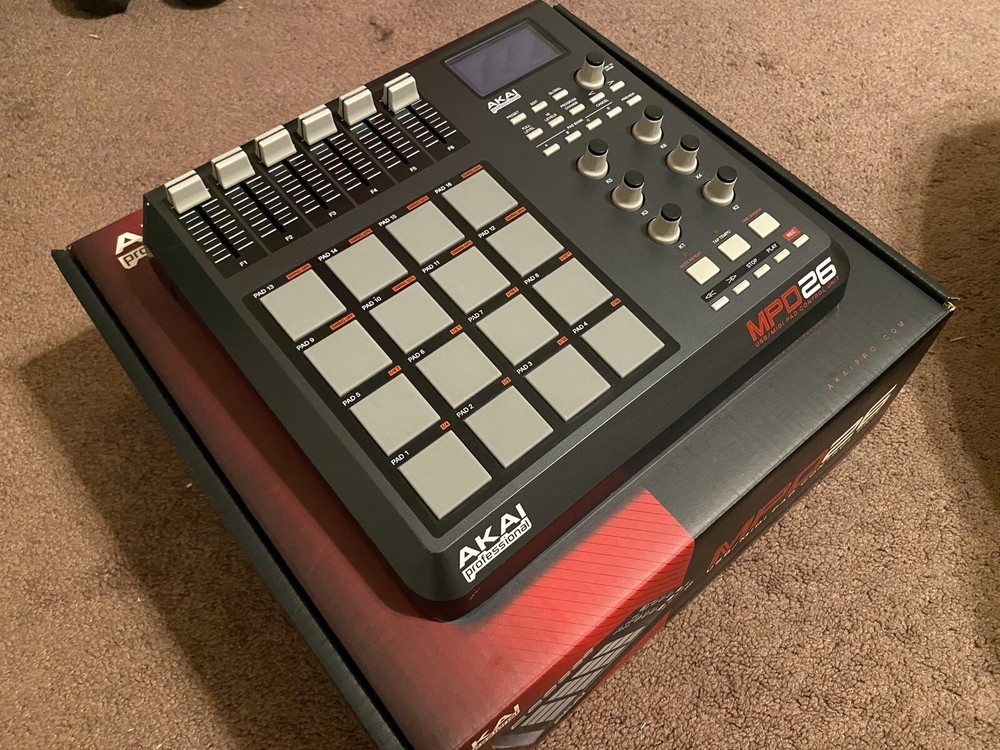 akai mpd 26