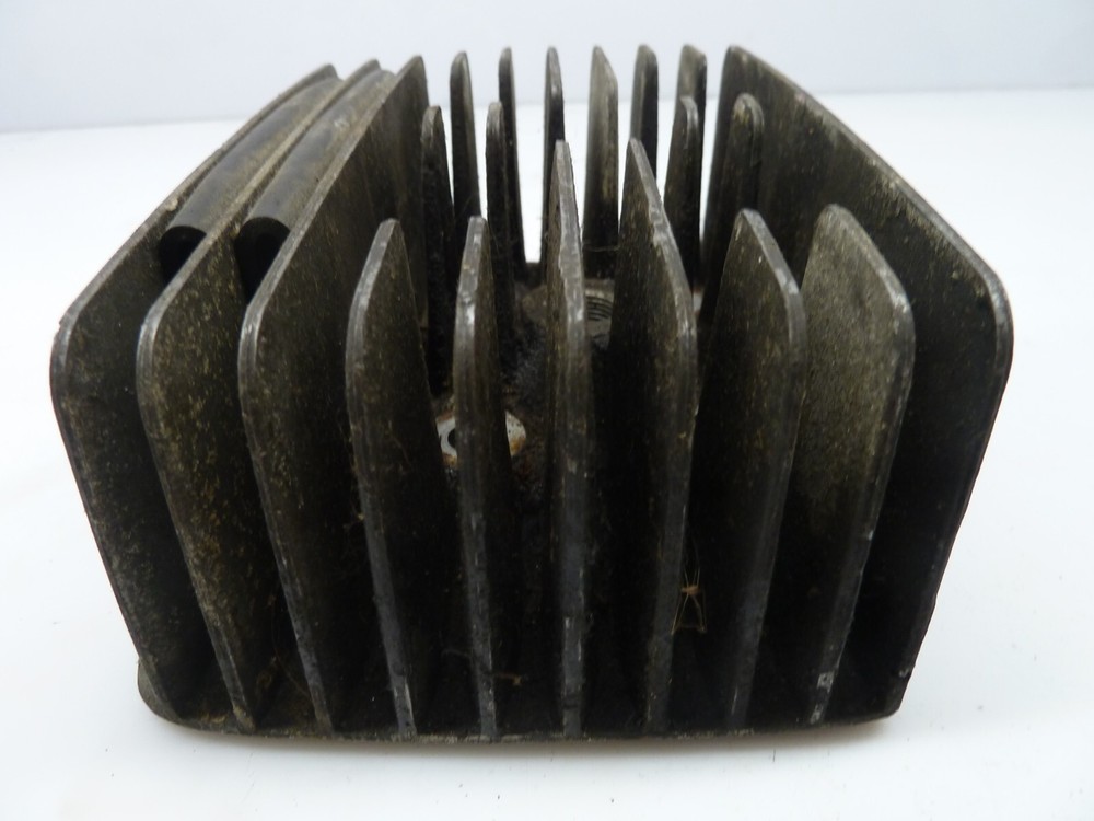 Yamaha RD200 IR Cylinder Head 1J2 1976