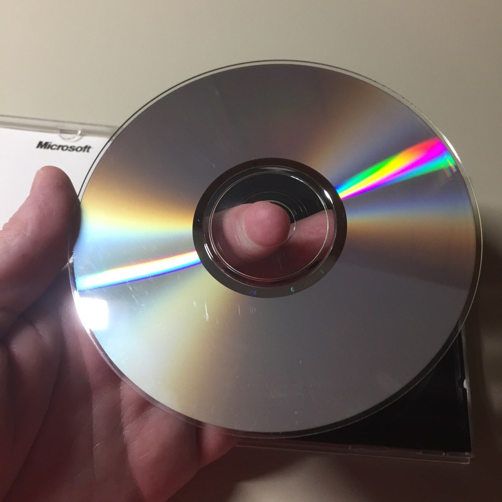 Vintage Microsoft WINDOWS 98/NT MONEY 2000 Standard CD