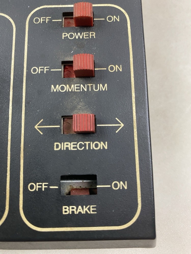 MRC Tech II Loco-Motion 2500 Model Train Controller Transformer w/ Box Powers On
