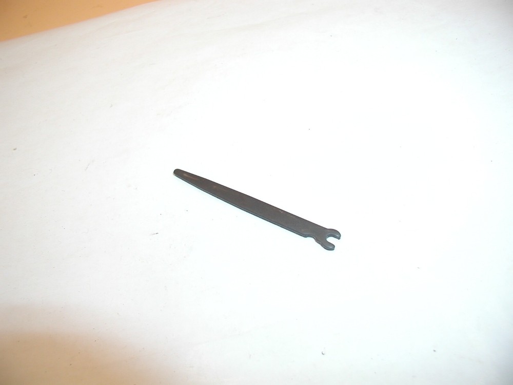 Mossberg 500A - Mainspring Guide