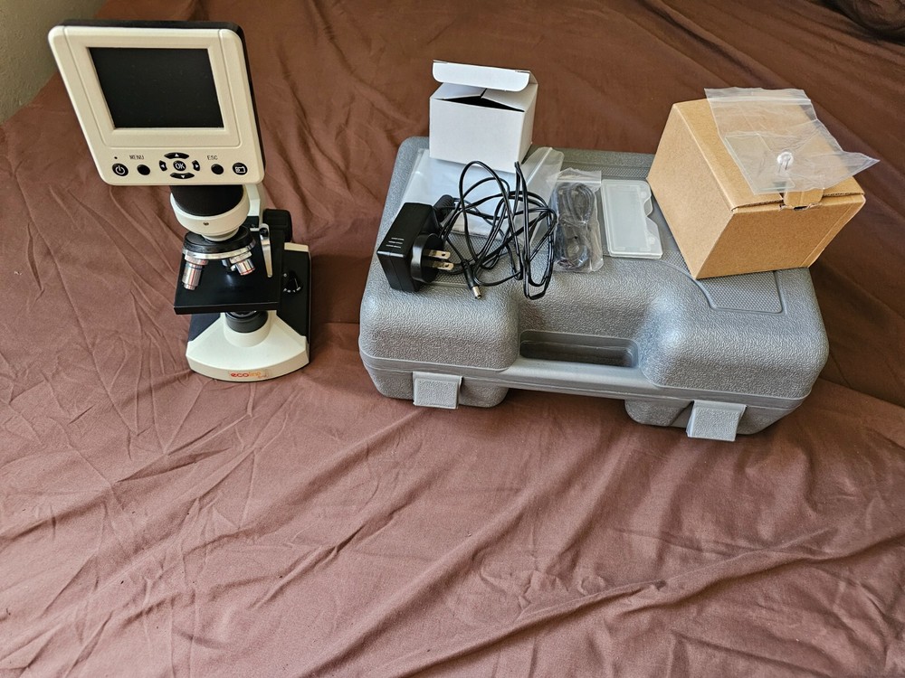 Motic Ecoline Advanced Digital Microscope Nice Lenses, 3.5" LCD Screen, Camera