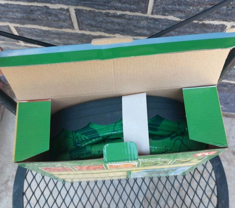 Topsy Turvy Upside Down Tomato Planter