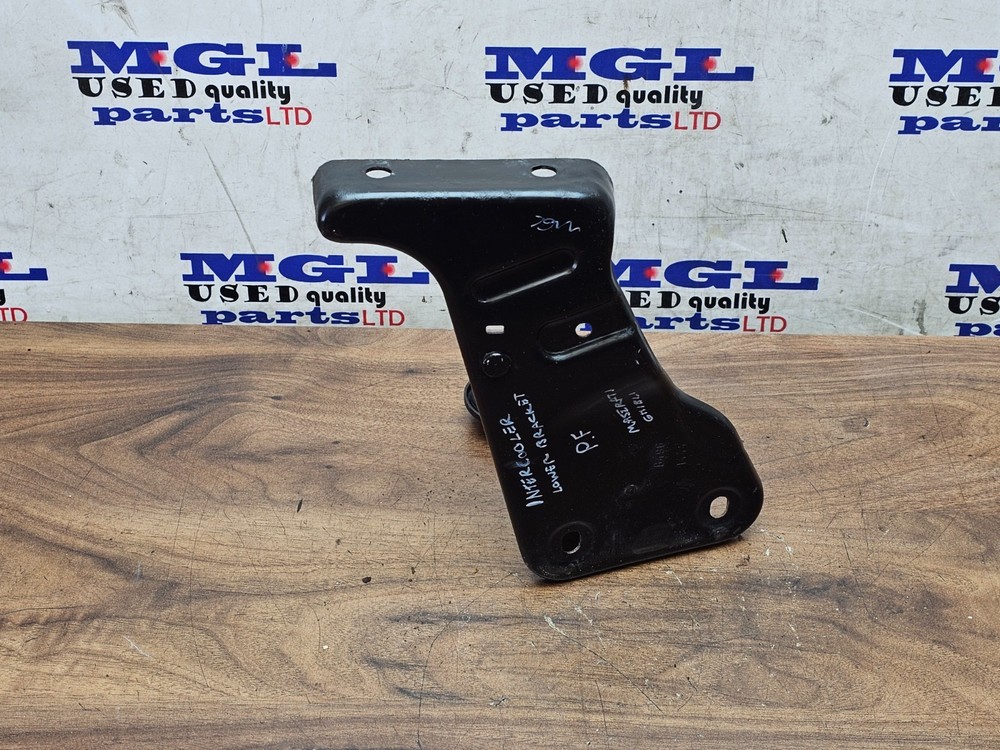 MASERATI GHIBLI M157 3.0D INTERCOOLER LOWER MOUNT SUPPORT BRACKET LEFT 2013-2020
